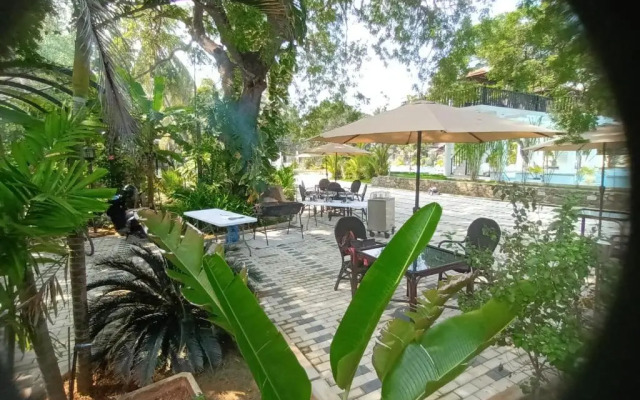 Lucky Beach Resort