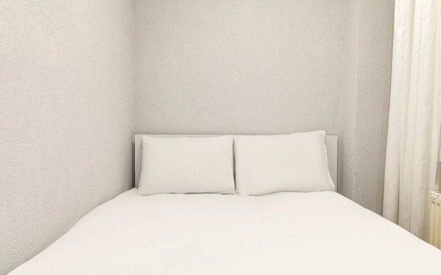 Centrally Located Apartment With Backyard in Sisli