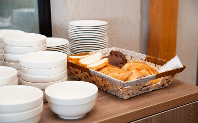 Crystal Hotel by Family Pride Inn Feodosia