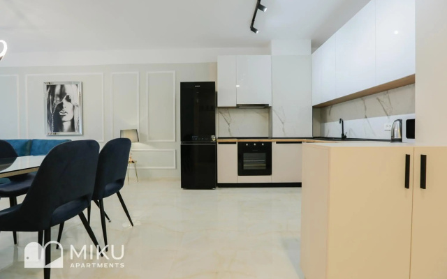 Miku Apartment - Vibrant 1Bd Apartment Near the Lake