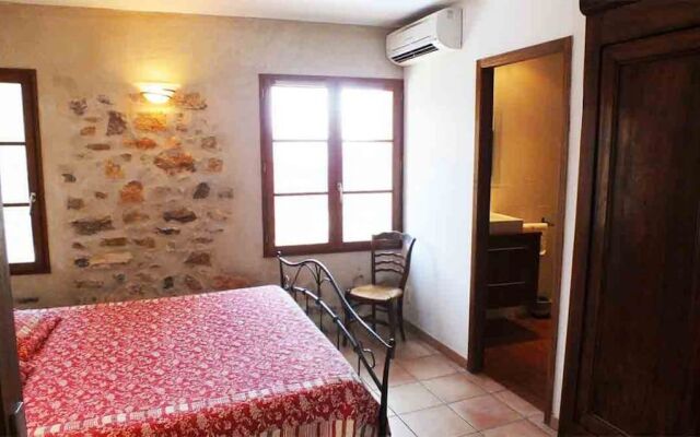 Écurie De Cucugnan. Chambres d'hotes