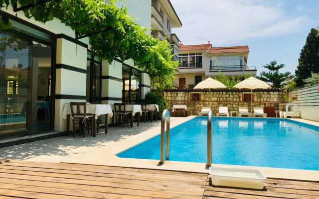 Bayram Hotel