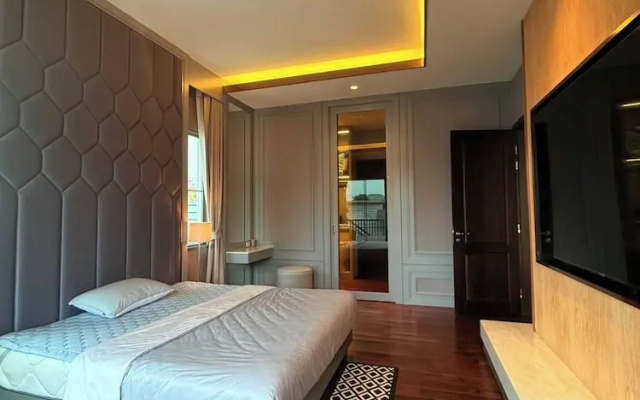 Luxury House Near Suvarnabhumi Airport