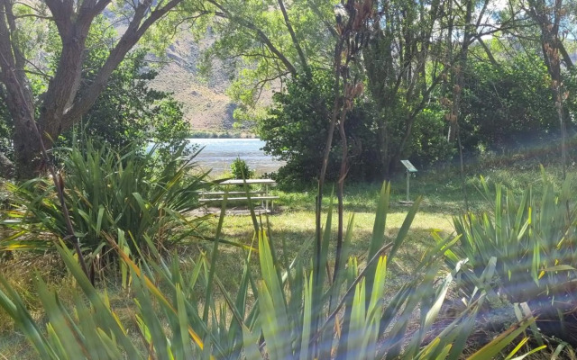 Home Away from Home - Waitaki Lakes Apartment A5