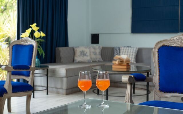 Living Room Beach Resort