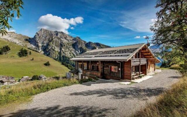 Chalet Capieu - Le Barn - OVO Network