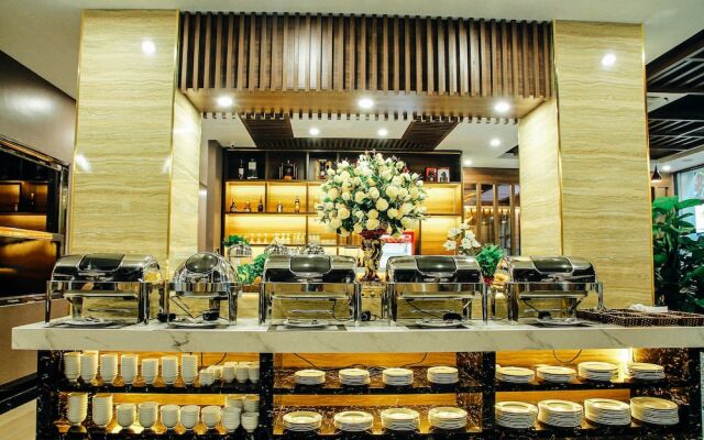 Top One Halong Hotel