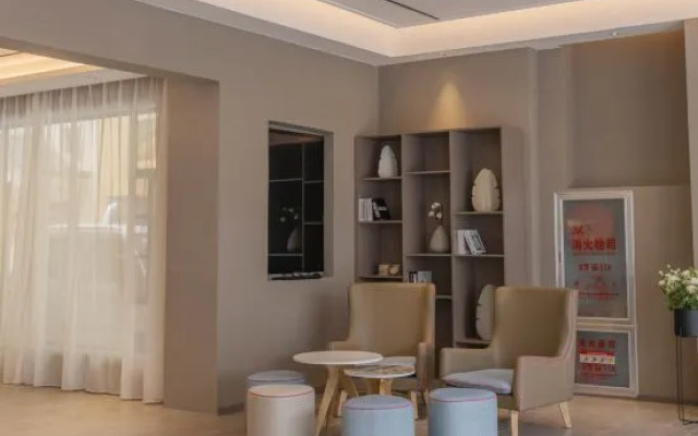 Homeinn · neo (Yuxi Yimen Longquan Plaza)