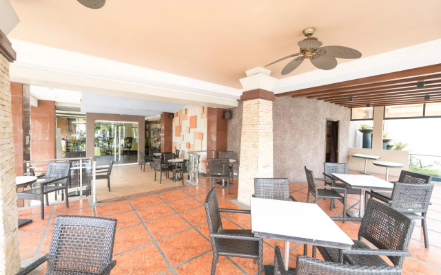 MO2 Westown Hotel Iloilo