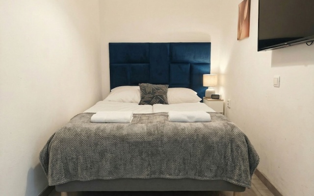 Cozy Convenient Room Prime Location