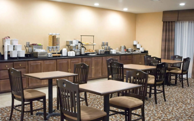 Best Western Bastrop Pines Inn