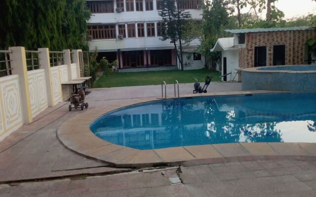 Pushkar Villas Resort