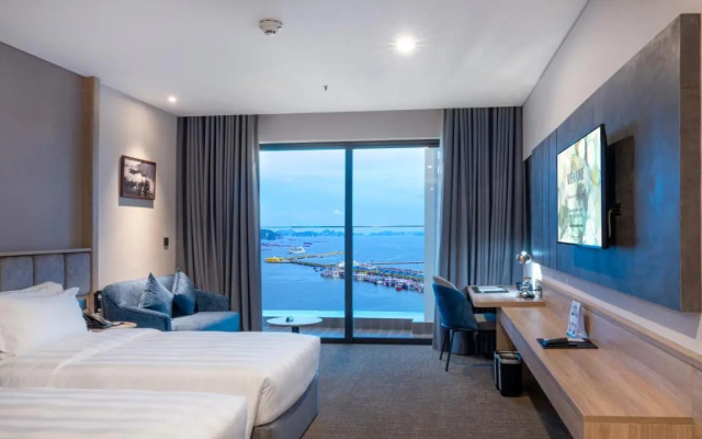 Wyndham Garden Legend Halong