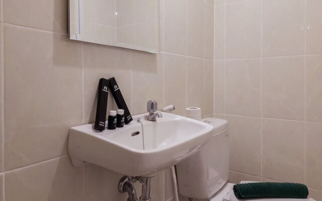 Comfort And Warm Studio Room Apartment At M-Town Residence