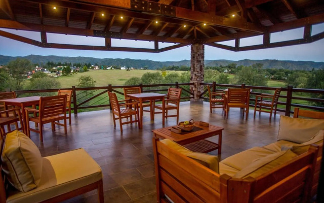Ayres del Champaqui Suites Golf & Spa