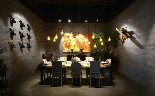 Huayang Plaza Hotel