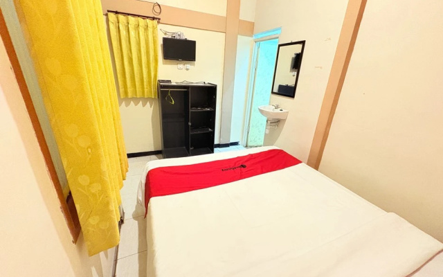 RedDoorz Syariah @ Nusa Indah near BNS – Guest Rooms – Batu