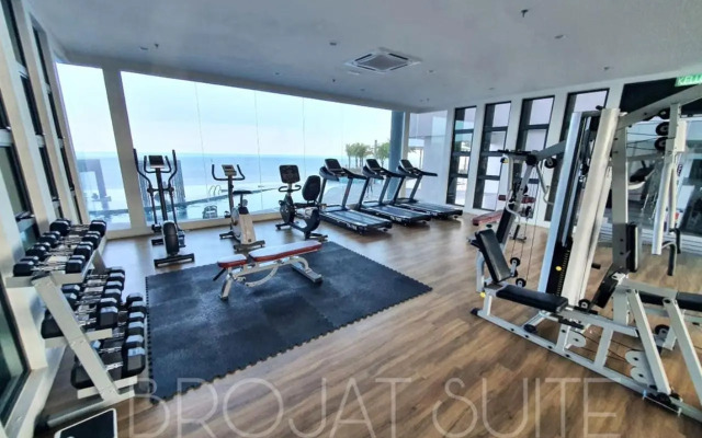 Brojat Suite Family Sea View @ Imperium Residence