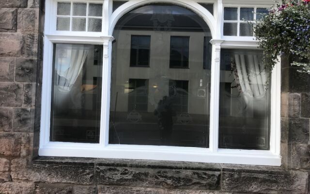 The Cobbled Yard Hotel