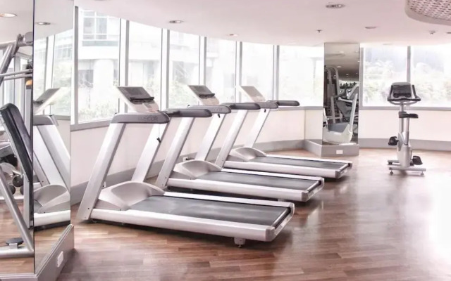 StayHere Burgos Circle 1 Bedroom Avant@Fort Gym