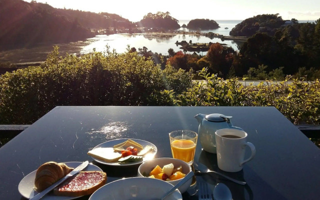 Kimi Ora Eco Resort