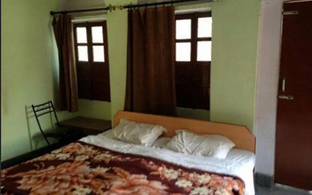 Shivakashi Guest House