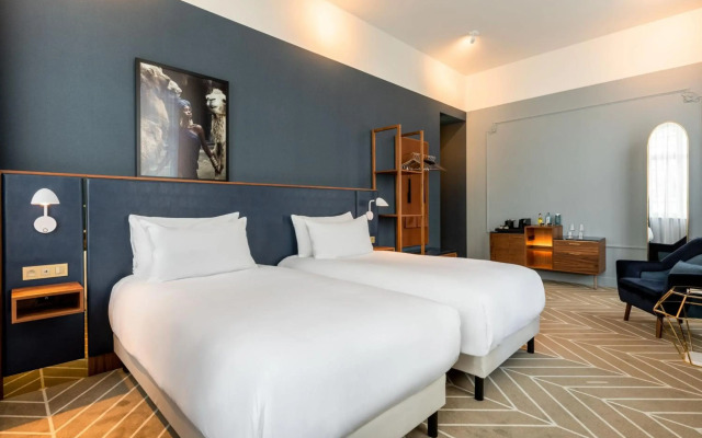Sapphire House Antwerp, Autograph Collection