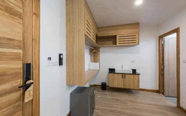 Chiangkhan River Walk Hotel