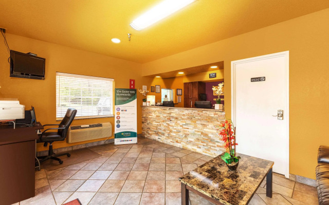 Econo Lodge Rome South