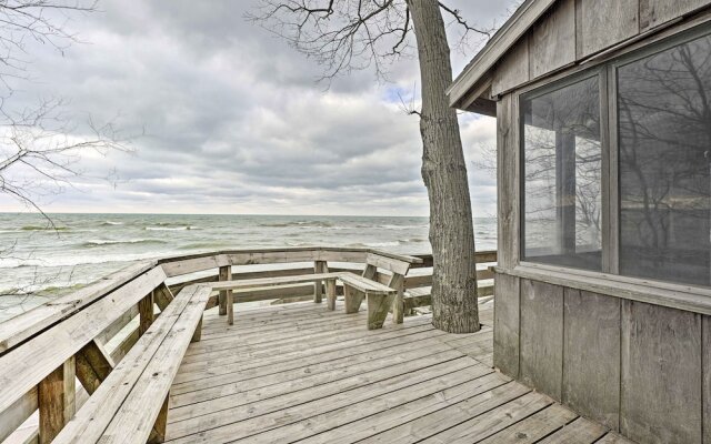 Lake Michigan Waterfront Home: 1 Mile to Downtown!