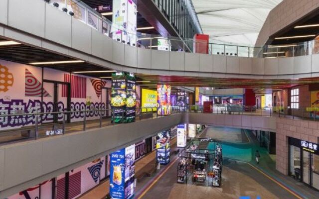 Xinniu Hotel (Chongqing Hua Xi cultural center)