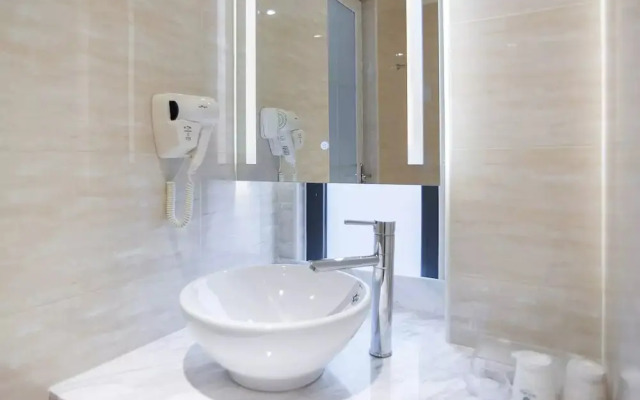 Valentino Rooms by VPHS - Chinatown