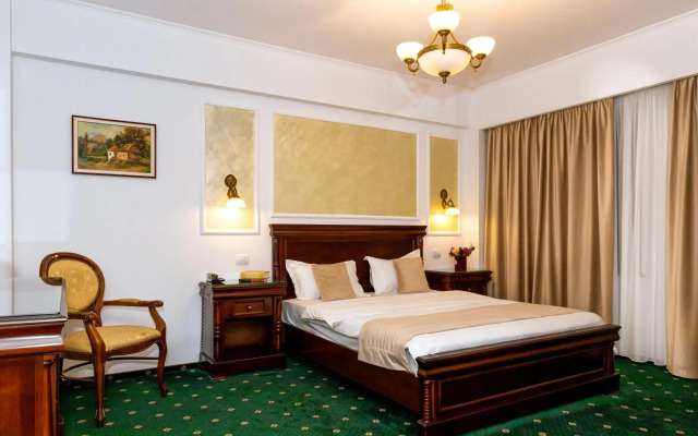 Victoria Hotel
