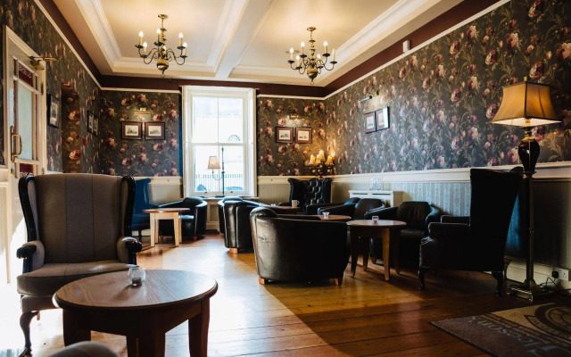 Gleesons Restaurant & Rooms