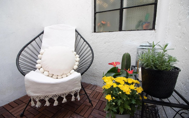 La Condesa: Beautiful Designed Studio