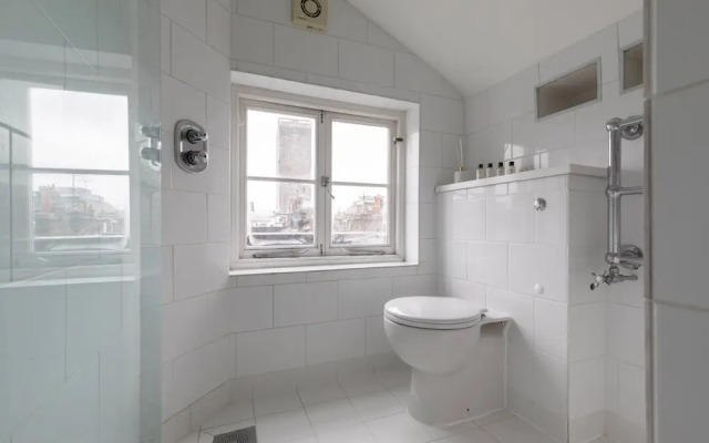 Kensington Place IV by Onefinestay