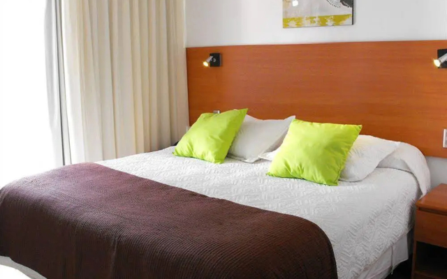 AMS Apartments Monjitas