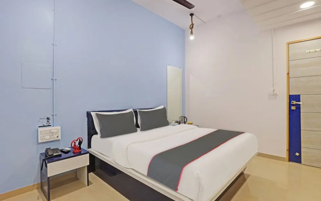 Hotel Solitaire Luxurious AC Rooms Surat