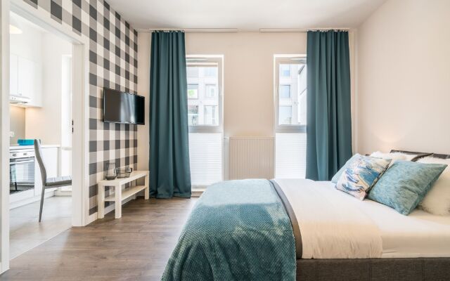 AbsyntApart Dąbrowskiego