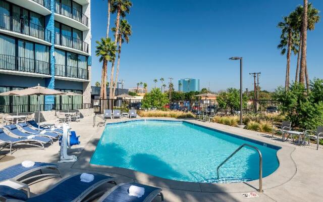 Holiday Inn Express Santa Ana (Disneyland Area-S.)