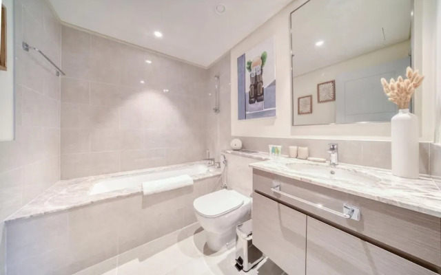 City Living at Its Best Near Burj Khalifa