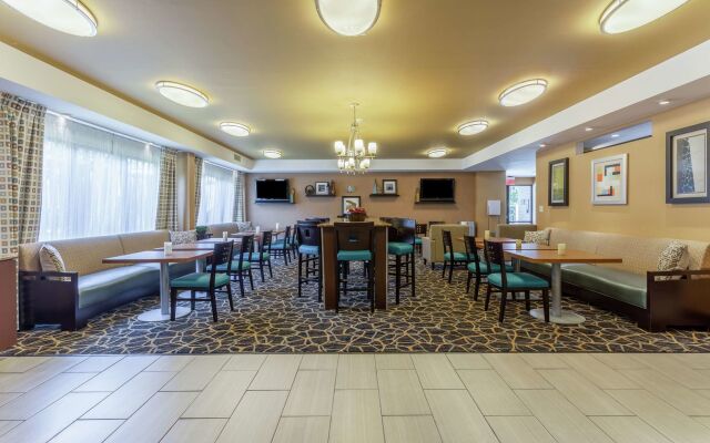 Hampton Inn Biloxi-Ocean Springs
