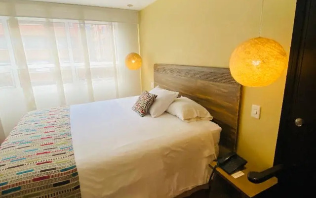 Hotel Retiro 84 by MIJ