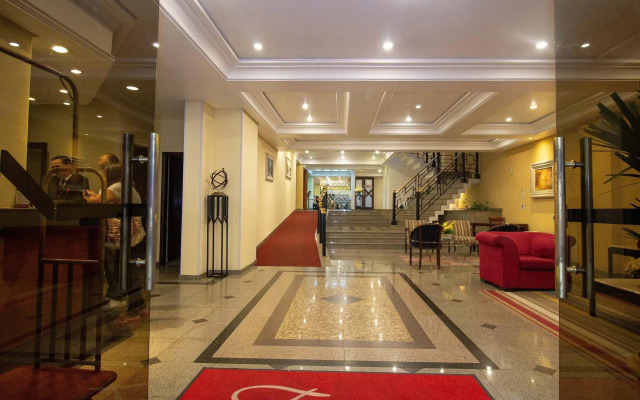 Trevi Hotel & Business