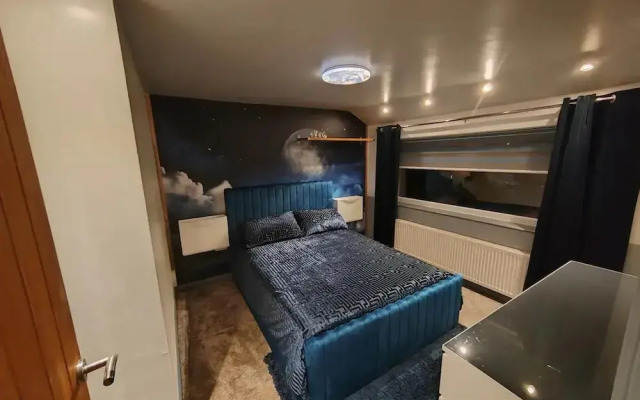 Cozy Blackpool Retreat With 3 Bedrooms