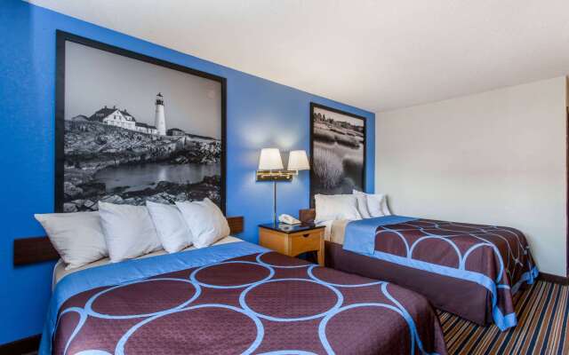 Super 8 by Wyndham Lewiston Auburn Area