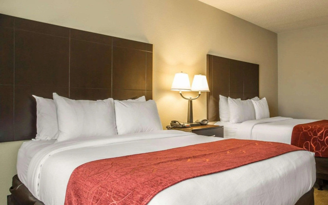 Comfort Suites Huntersville near Lake Norman