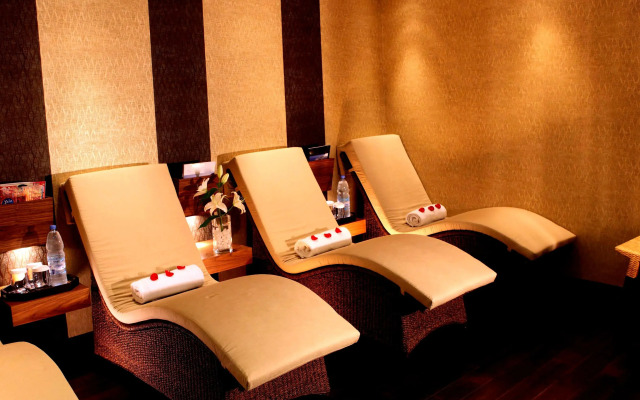 Crowne Plaza Hotel Deira 2