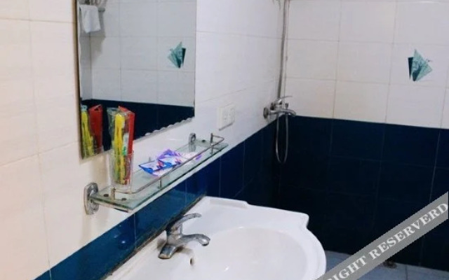 Weiwei Hostel