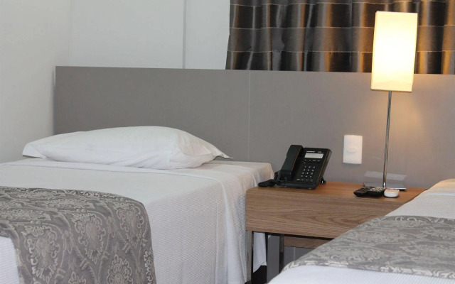 Ímpar Suítes Expominas